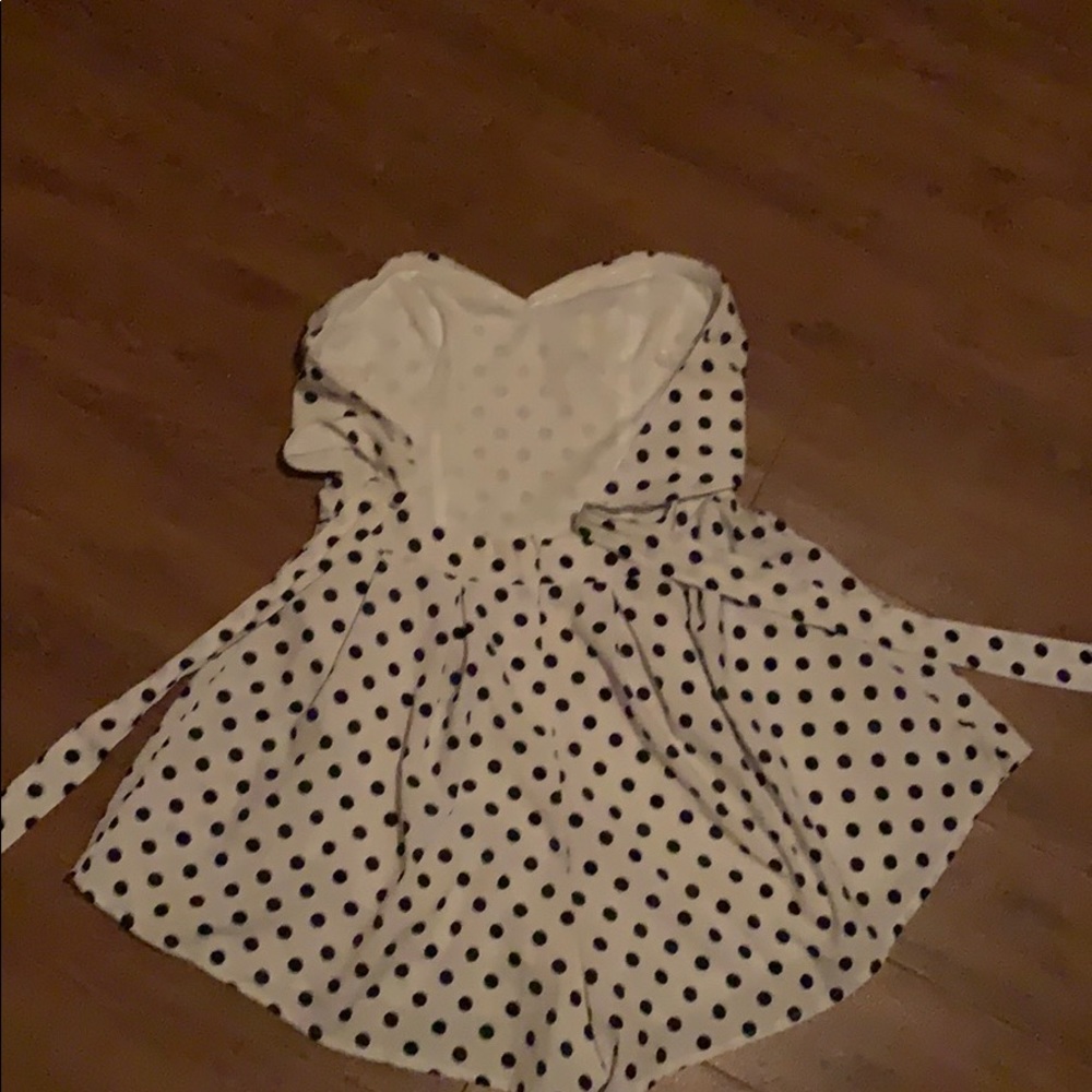 Romper - Picture 3 of 4